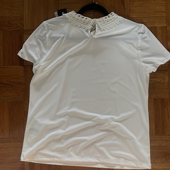 NWT Karl Lagerfeld white top with white lace collar size large - Picture 4 of 9